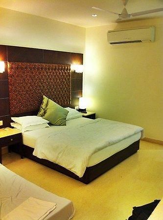 The Metropolis Guest House Near Rk Ashram Metro Station New Delhi Bagian luar foto