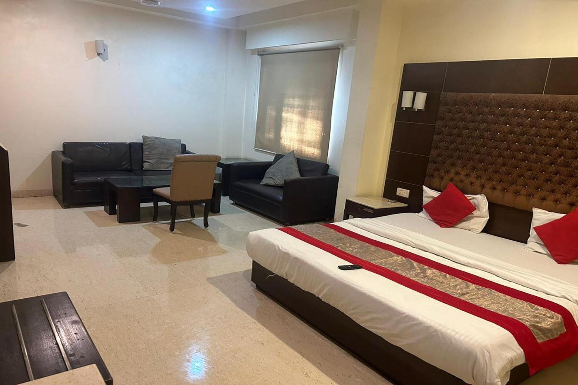 The Metropolis Guest House Near Rk Ashram Metro Station New Delhi Bagian luar foto