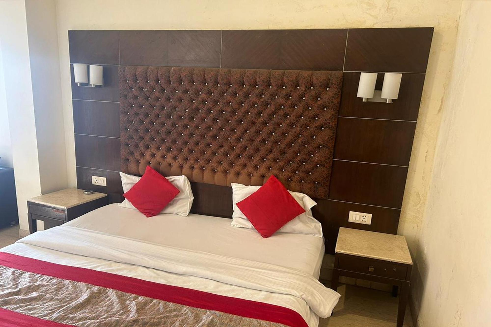 The Metropolis Guest House Near Rk Ashram Metro Station New Delhi Bagian luar foto