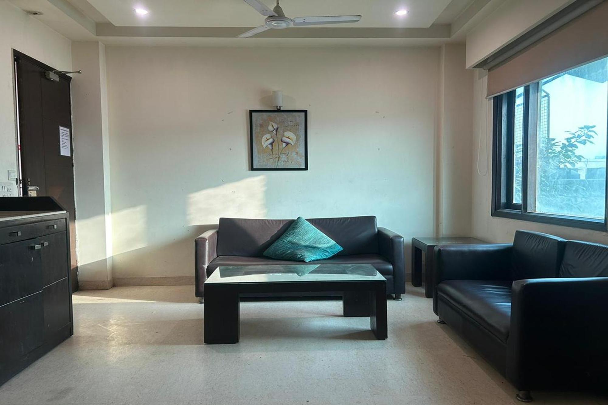 The Metropolis Guest House Near Rk Ashram Metro Station New Delhi Bagian luar foto