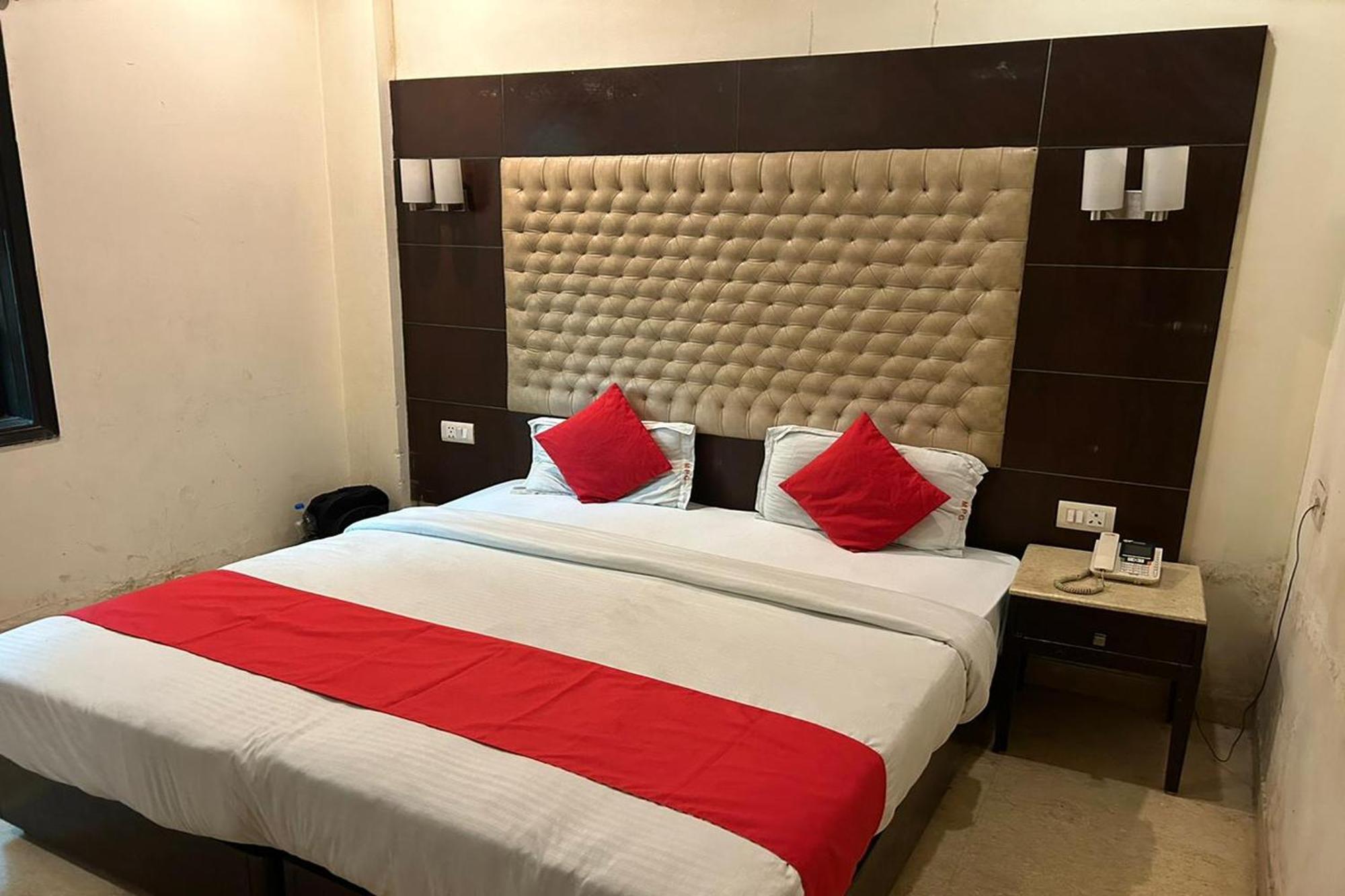 The Metropolis Guest House Near Rk Ashram Metro Station New Delhi Bagian luar foto