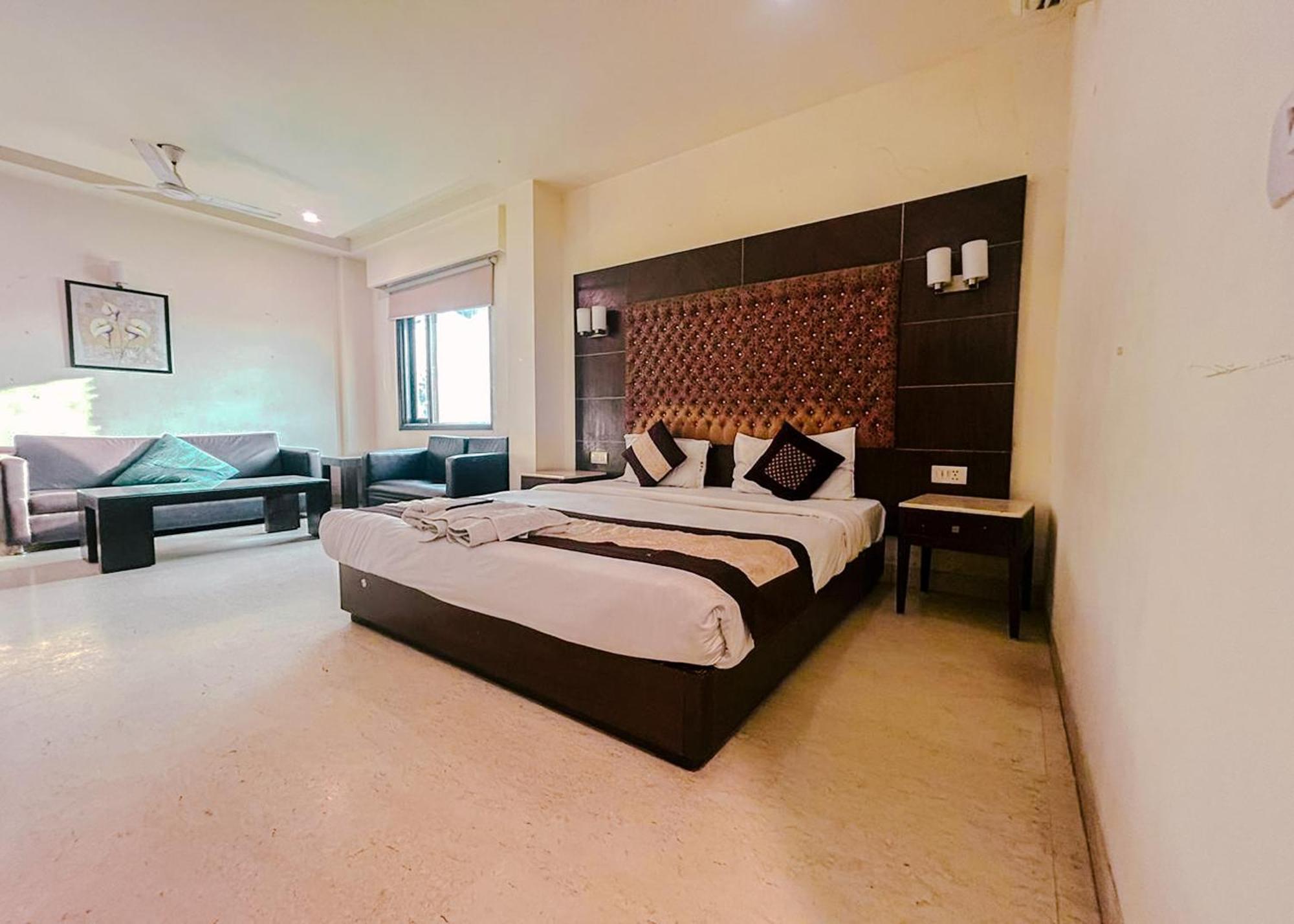The Metropolis Guest House Near Rk Ashram Metro Station New Delhi Bagian luar foto