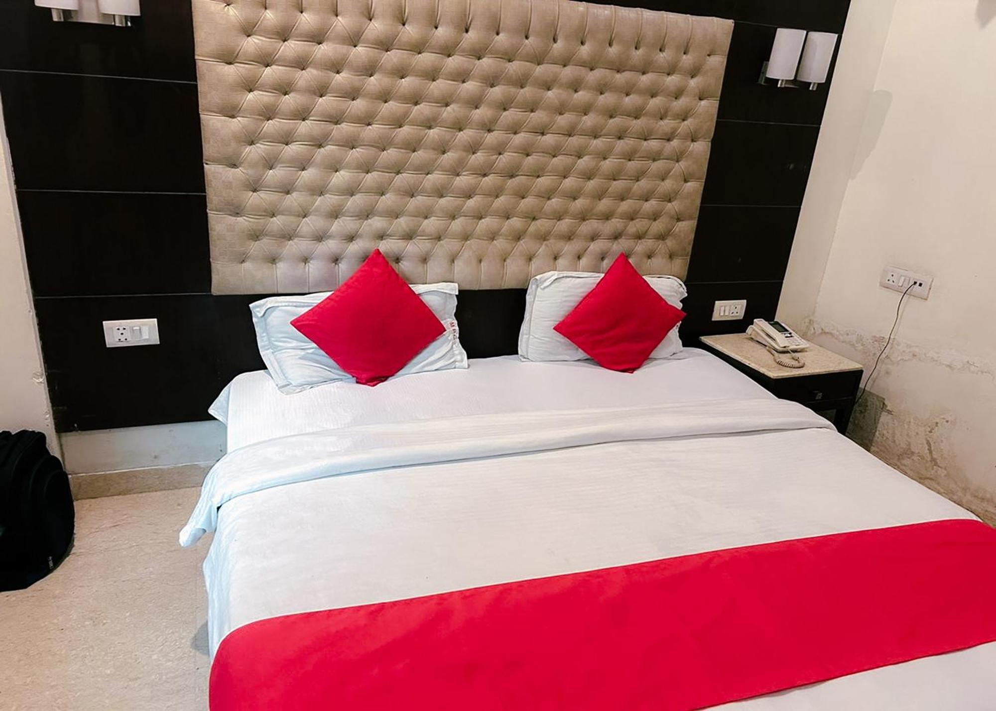 The Metropolis Guest House Near Rk Ashram Metro Station New Delhi Bagian luar foto