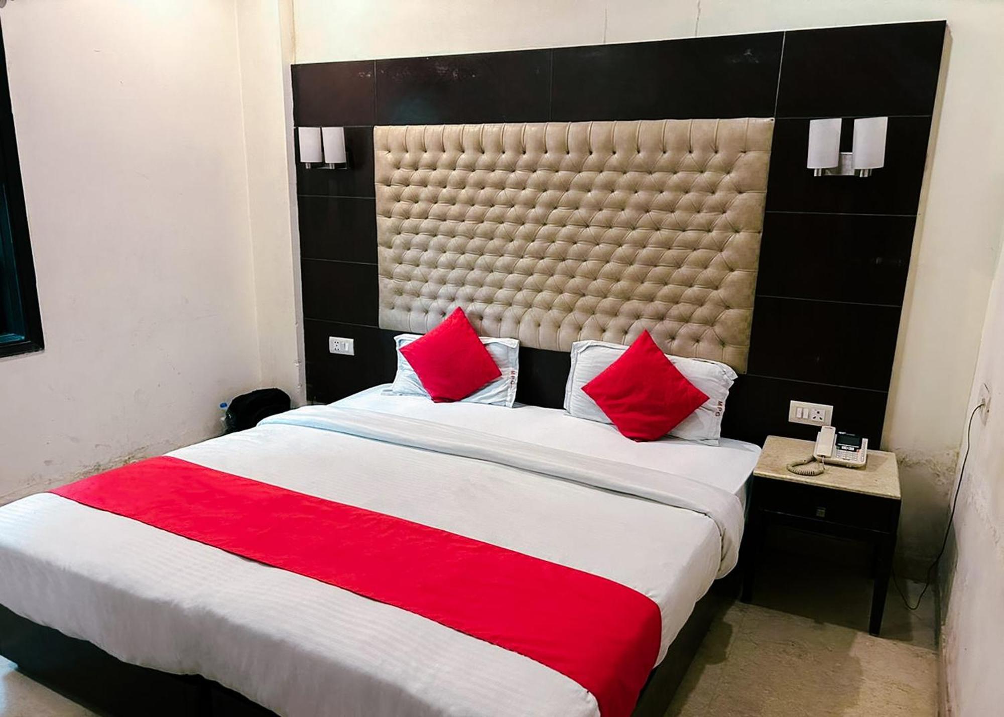 The Metropolis Guest House Near Rk Ashram Metro Station New Delhi Bagian luar foto