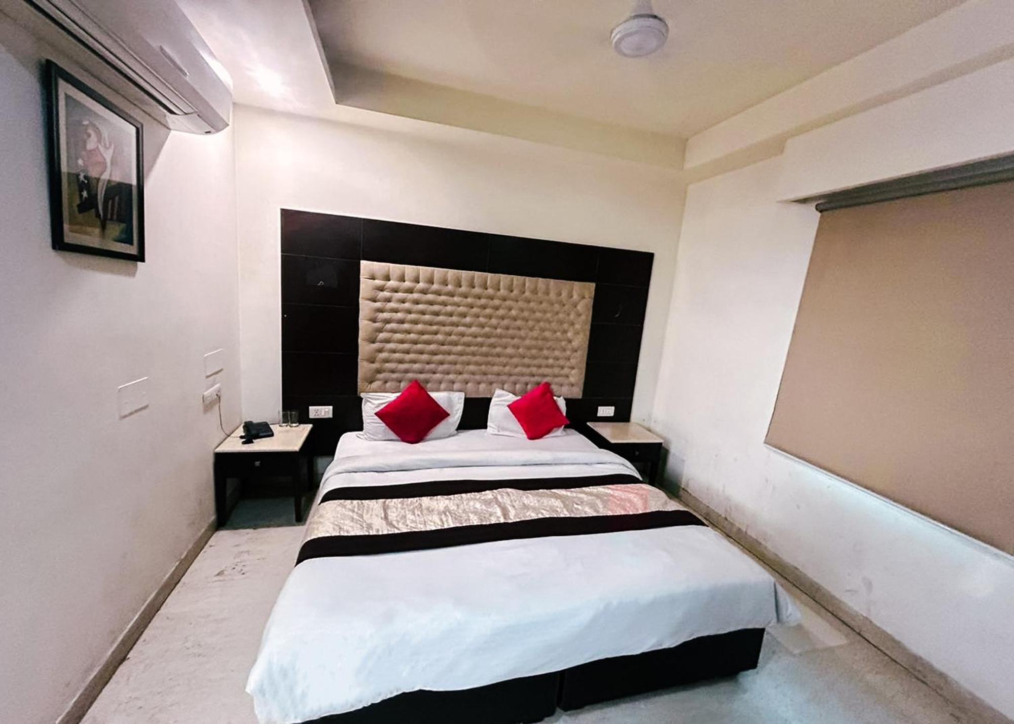 The Metropolis Guest House Near Rk Ashram Metro Station New Delhi Bagian luar foto