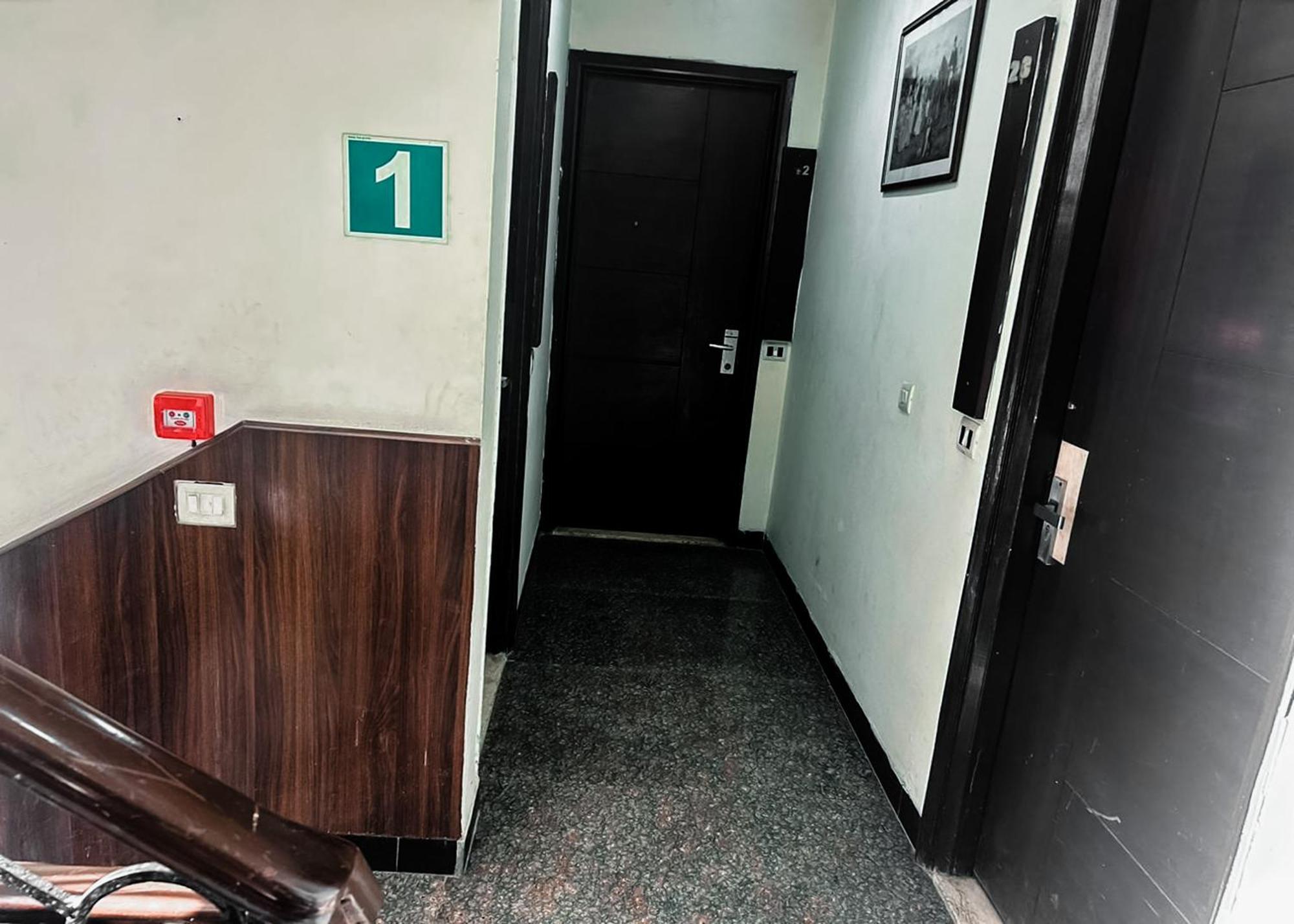 The Metropolis Guest House Near Rk Ashram Metro Station New Delhi Bagian luar foto