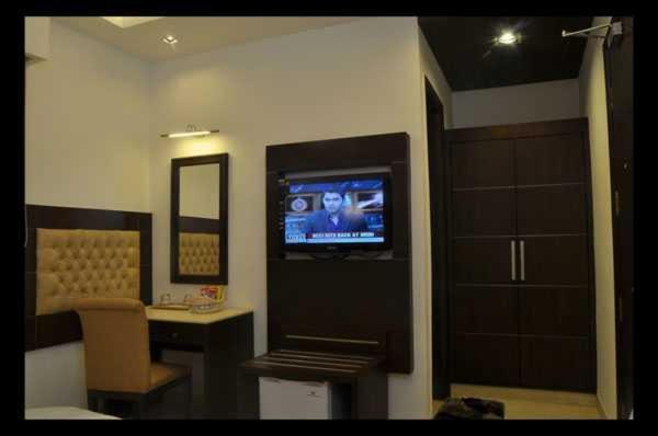 The Metropolis Guest House Near Rk Ashram Metro Station New Delhi Bagian luar foto